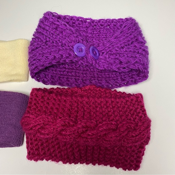 Women’s knitted flower design headbands - Picture 5 of 6